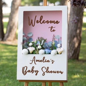 Decoración de baby shower con caja de flores, letrero de bienvenida de madera para baby shower, letrero de flores silvestres para baby shower, bebé en flor, bienvenido a nuestro baby shower