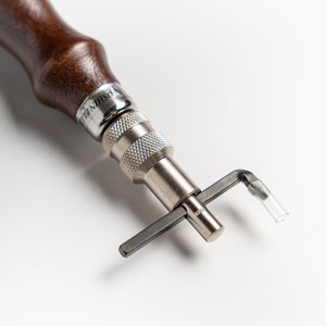 Kyoshin Elle Stitching Groover