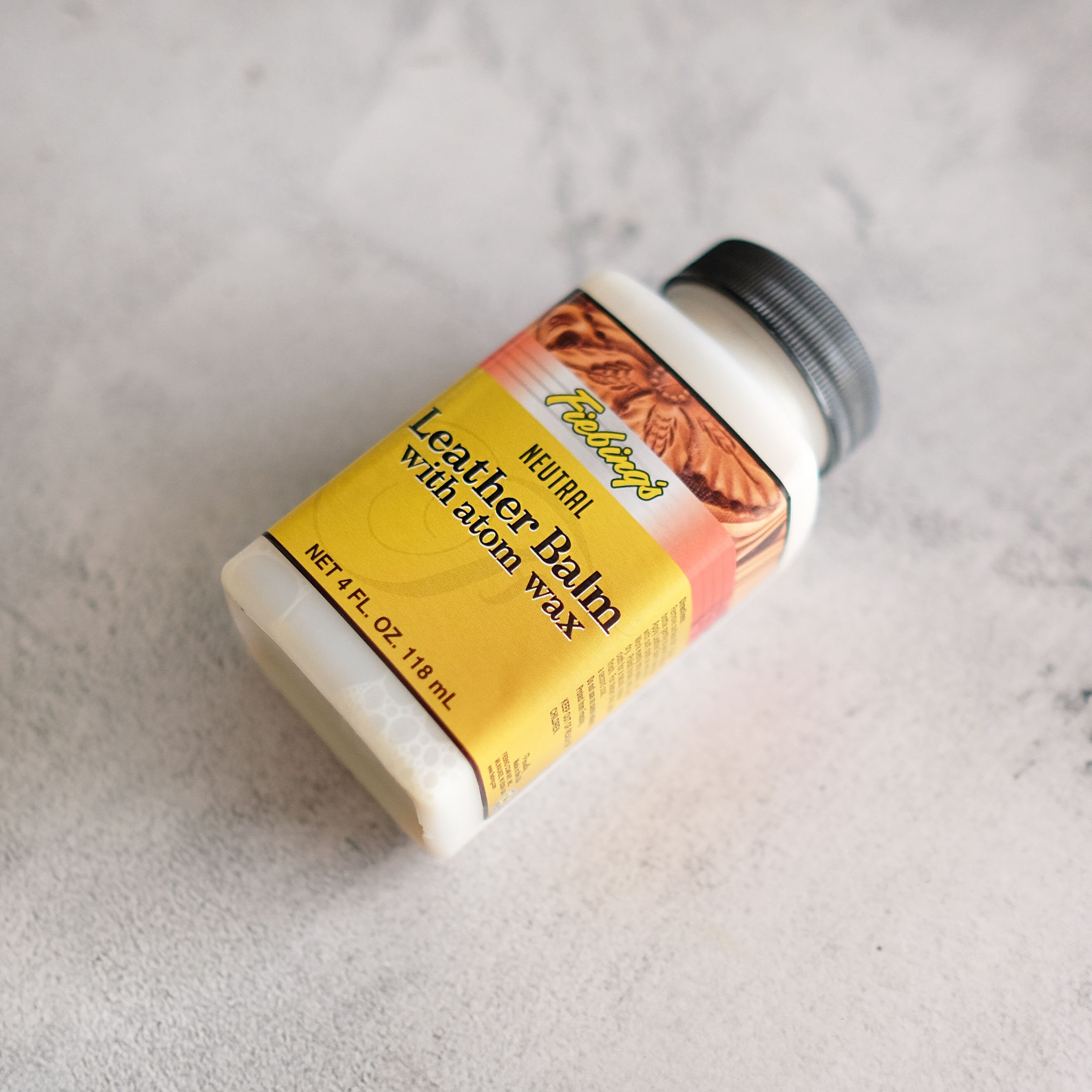 Baume Pour Cuir Fiebing's Avec Atom Wax - Neutre, 32 Oz (quart), Nourrit Et Protège Le Cuir - 13