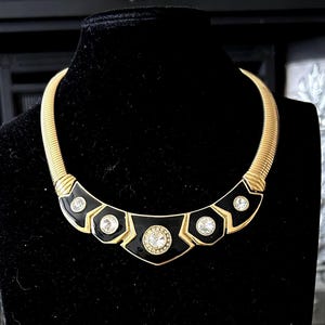 ブラックエナメル80年代チョーカーネックレス、レトロなチャンキーステートメントジュエリー、ヴィンテージパンクゴシックチョーカー、ミニマリストコスチュームアクセサリー、ゴシックビューティー