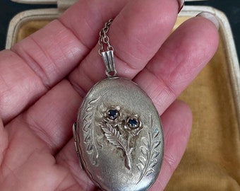 Vintage 925 Silver Heart Locket Pendant Necklace | CORNER