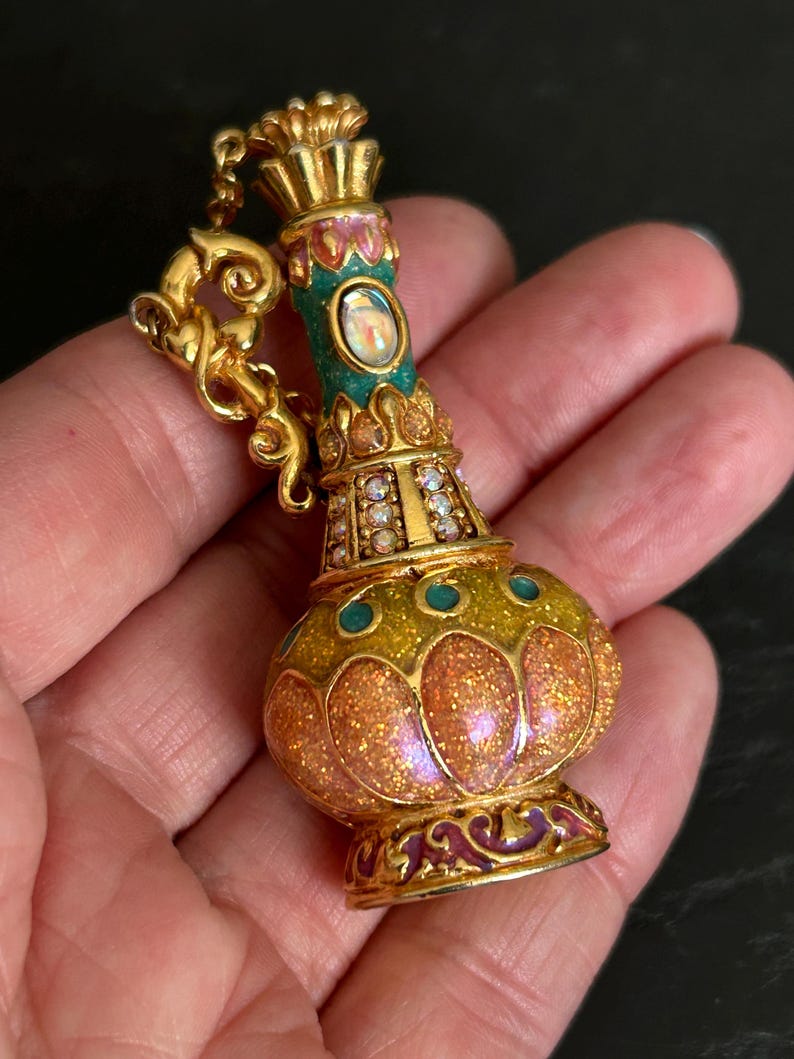 Rare Kirk's Folly Genie Bottle Brooch Mechanical Glitter Release 1990s Collectible image 9
