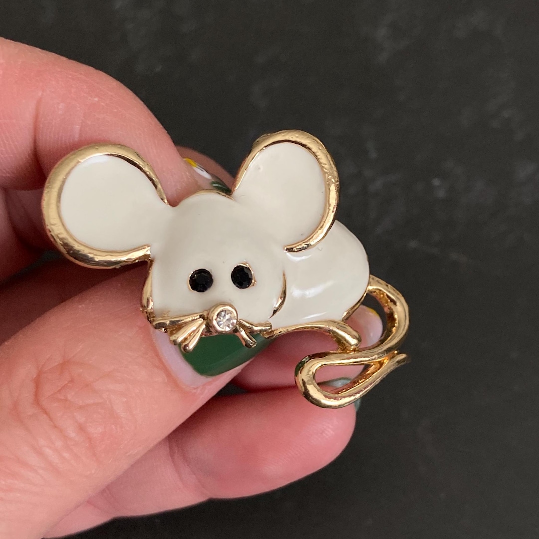 80s VINTAGE Enamel MOUSE Pin, Eco Friendly Retro Mouse Cute Pin, White ...