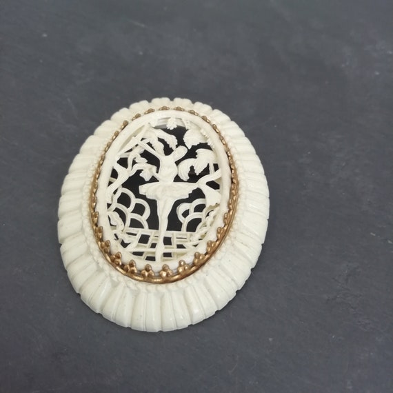 30s Vintage CELLULOID brooch, 1930s or 1940s Mid C