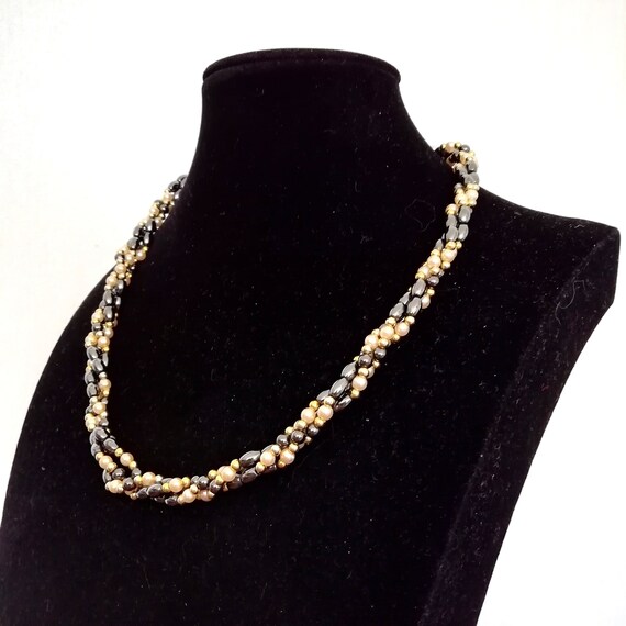 JOAN RIVERS Choker Necklace, 80s vintage Twisted P