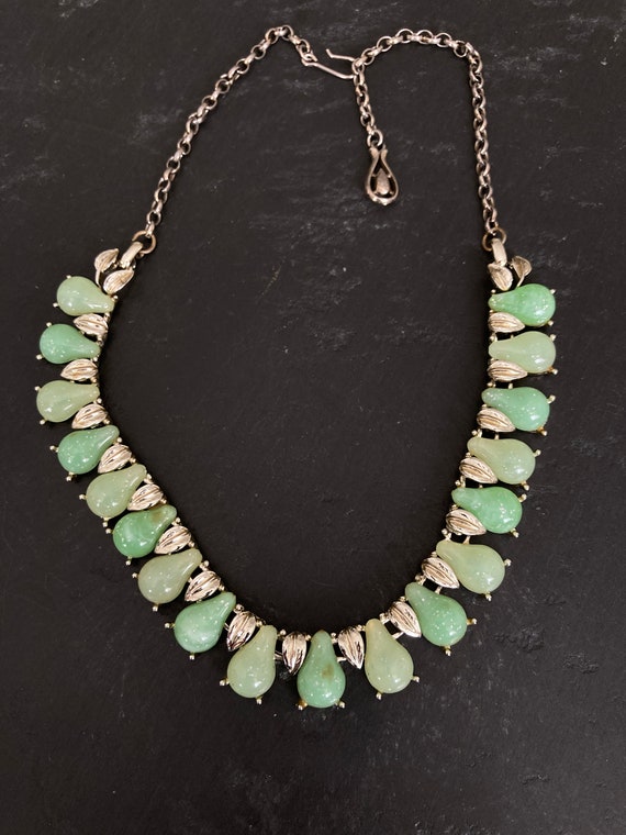 Vintage gold necklace, 1950s glass fruit necklace… - image 9