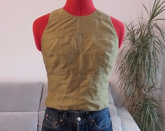 Vintage pea green raw silk crop top / 90's fitted sleeveless cropped blouse top