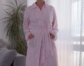 Vintage two piece set robe and nightgown / 70&#39;s baby pink lace matching set by Wolff Austria Exclusiv