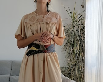 Vintage beige lace nightgown / 80's cream shirtdress with lace