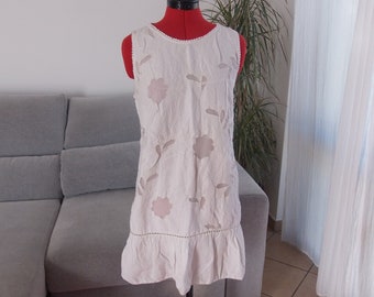 Vintage linen and cotton embroidered white dress / 00&#39;s drop waist summer mini embroidery dress