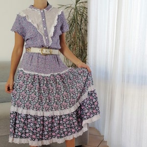 Vintage cowboy style midi purple dress / 80&#39;s patchwork lilac floral print dress with eyelet