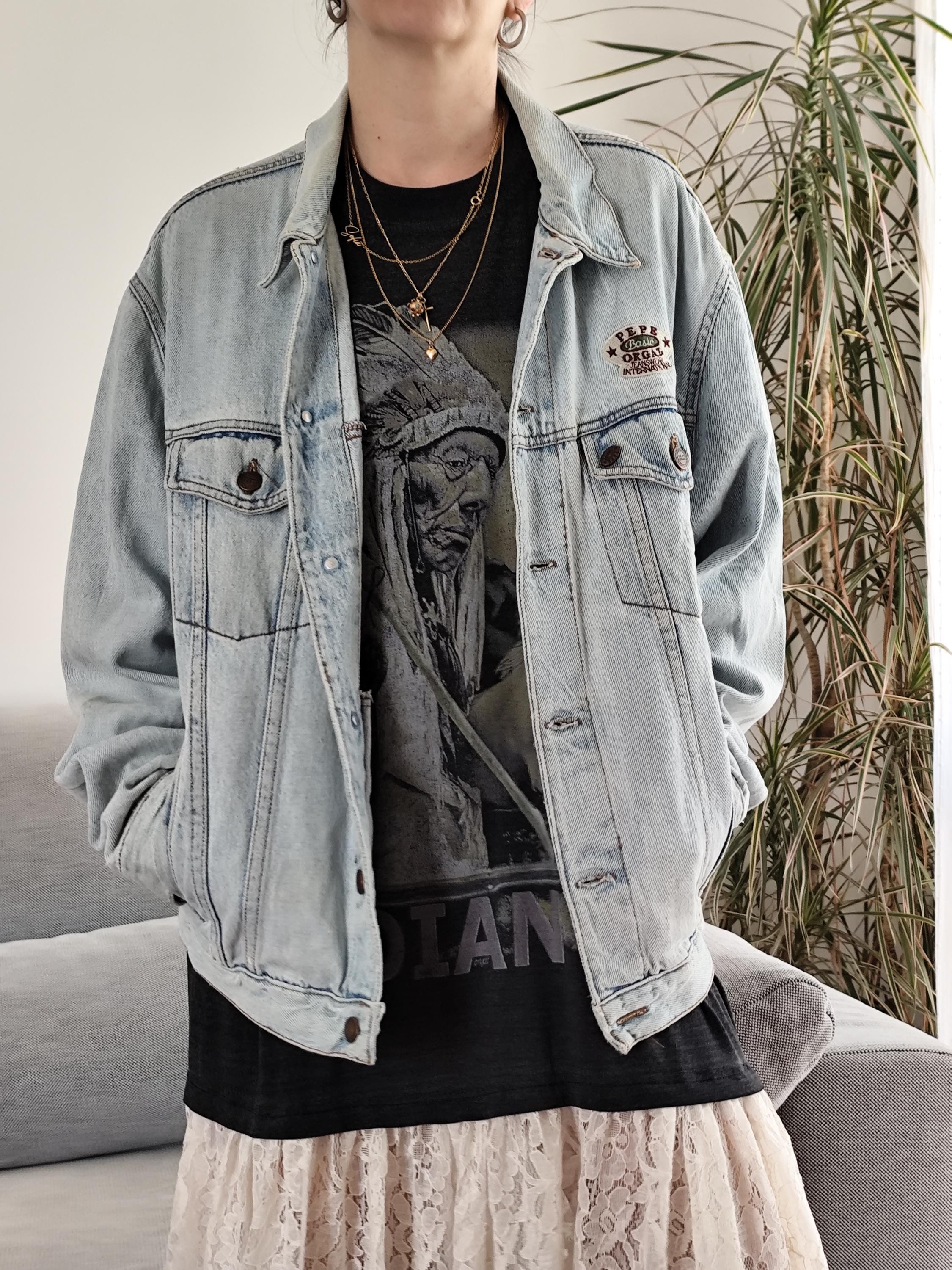Vintage Light Blue Denim Jacket / 90
