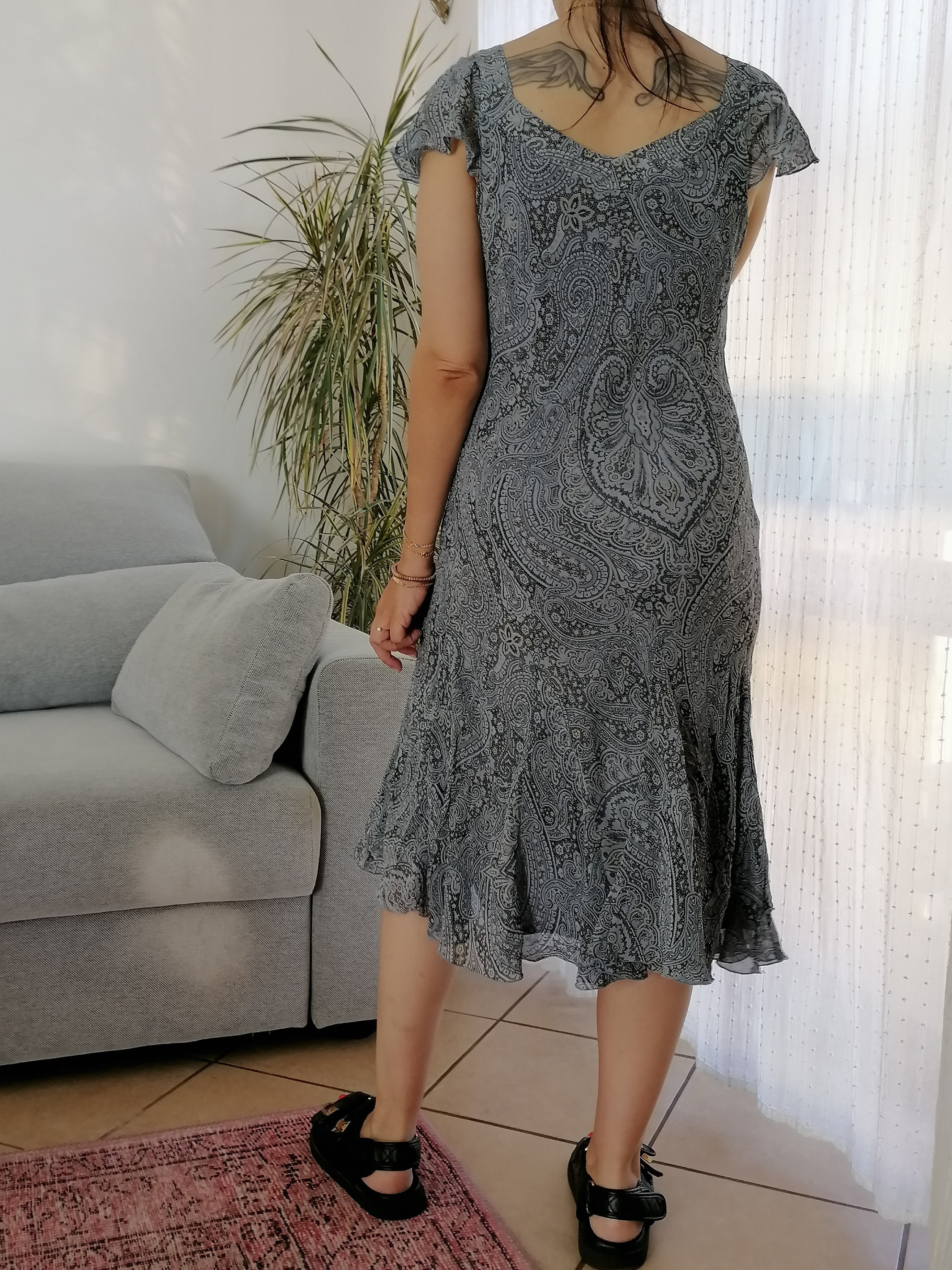 Vintage 100% silk gray blue midi dress / 90's bias cut paisley print grey dress