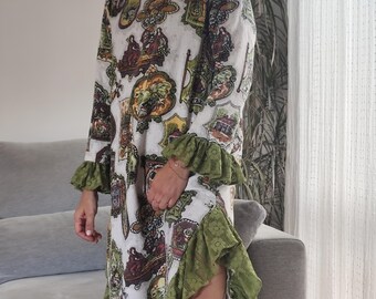 Handmade dress made off repurposed 70's curtain / Midi dress with green lace ruffles