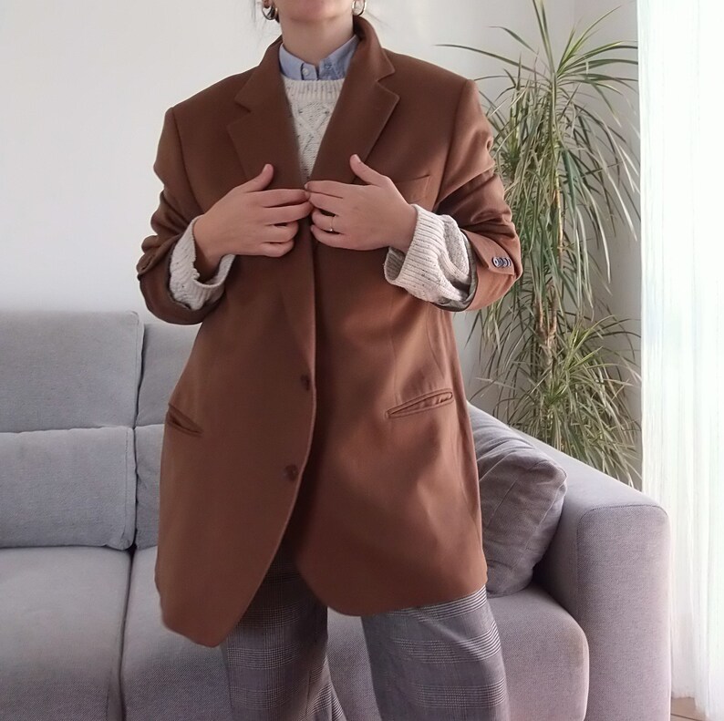 blazer camel classique en cachemire et laine vintage / veste manteau marron essentiel des années 90 image 1