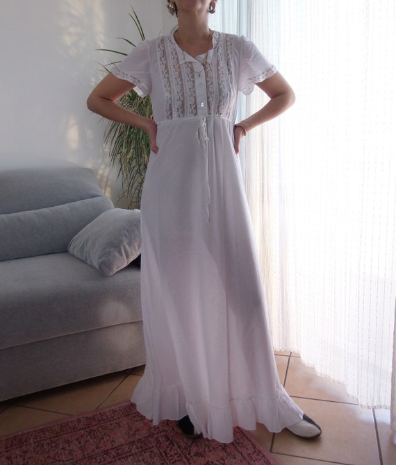 Vintage white maxi dress night gown / 80's bias c… - image 1