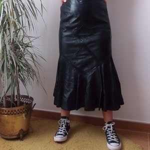 Vintage black leather skirt / 80's leather midi skirt / High waist real leather skirt with trumpet hem / Tulip mermaid fit leather skirt image 10