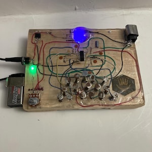 ANM-099 Anomalator V2 Touch Brussyntetisator Germaniumkristall Tesla Radio Drönare