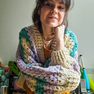 Crochet Granny Hexagon Cardigan Pattern image 2