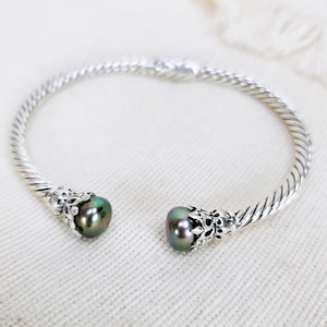 BLACK PEARL BRACELET, Freshwater Pearl Bracelet, Silver Bangle, Sterling Silver