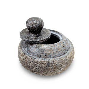 STONE PINCH POT, Lidded Rock Bowl, Bathside Spa Jar, Stone Spice Jar, Stone Tea Jar, Stone Salt Cellar, Rustic Spice Holder, Stone Stash Box