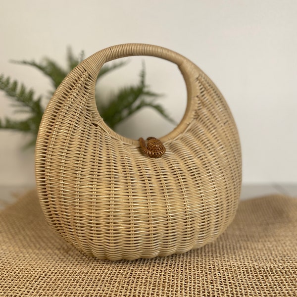 NATURAL RATTAN HANDBAG, Tropical Handbag, Straw Basket Handbag, Boho Summer Bag, Wicker Handbag, Woven Clutch Handbag, Retro Handbag