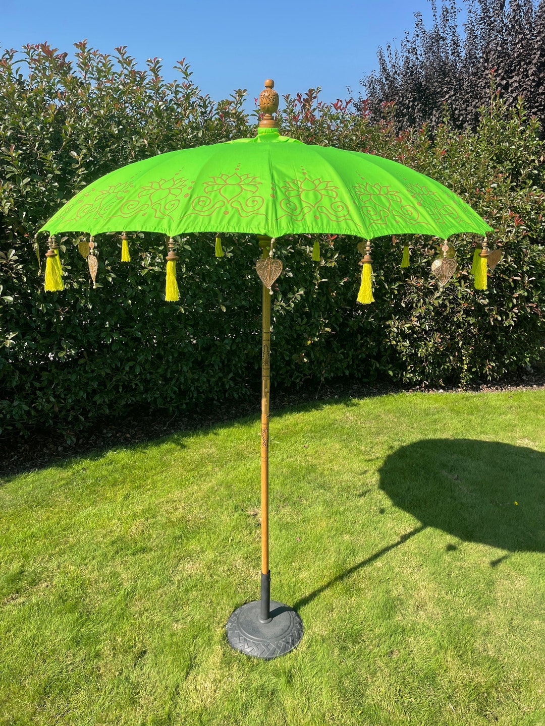 LIME GREEN UMBRELLA, Balinese Tassel Umbrella Parasols, Wedding