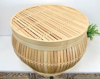 BAMBOO STORAGE BASKET, Lidded Bamboo Basket, Rattan Coffee Table, Artisan Storage Table, Side Table Basket, Boho Toy Basket, Natural Basket