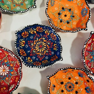 6x Turkish Ceramic Bowls Set of Six, Ceramic Bowl Set, Meze Bowl Set, Mezze Serving Bowl Set of Six, 12 cm (4.7&quot;), Leaf Style Tapas Bowls