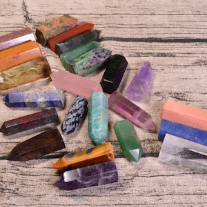 22PCS Natural Small Crystal Tower,Quartz Point,Jewelry Making,Strawberry,Rose,Clear Quartz, Citrine,Chakra,Random,Height 3-5cm