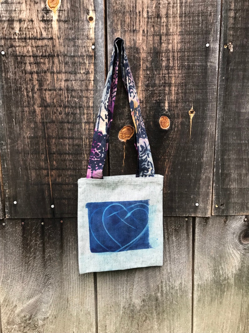 Heart Tote Bag, Garlic Tote, Cyanotype Tote, Sun Print Garlic Scape Bag image 6