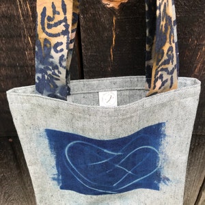 Heart Tote Bag, Garlic Tote, Cyanotype Tote, Sun Print Garlic Scape Bag image 3