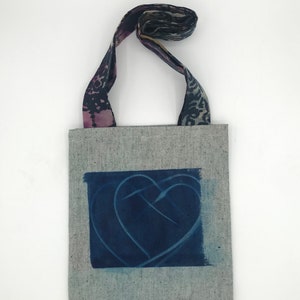 Heart Tote Bag, Garlic Tote, Cyanotype Tote, Sun Print Garlic Scape Bag image 7