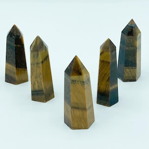 Tiger&#39;s Eye Crystal Obelisk: Protection Stone Tower