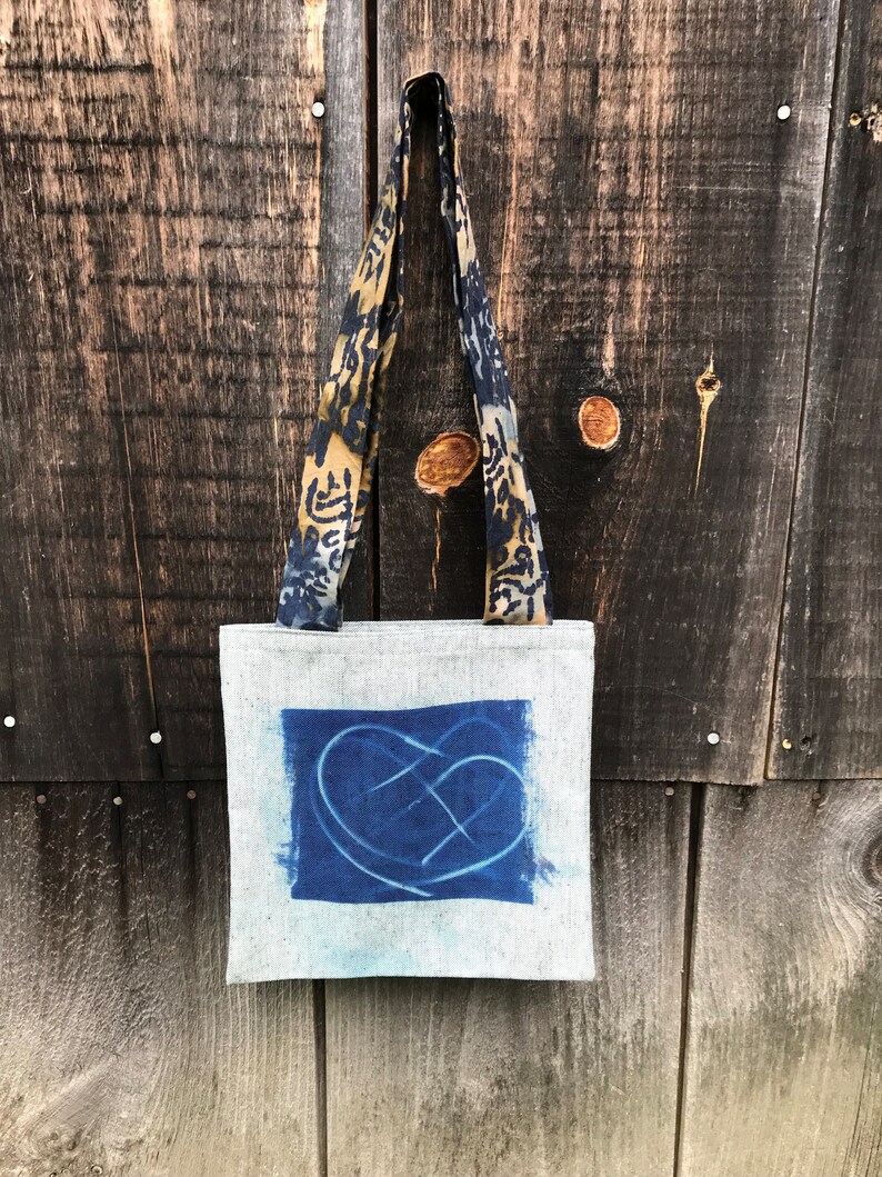 Heart Tote Bag, Garlic Tote, Cyanotype Tote, Sun Print Garlic Scape Bag Blue