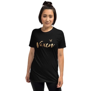 Vixen in stylish gold Women&#39;s short sleeve t-shirt Ideal for Hotwife Vixens Totally Personalizable for Text and Color