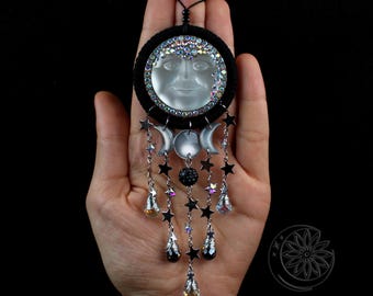 Moon Face Dreamcatcher Car Charm – Black Celestial Crystal Suncatcher with Stars – Gothic Witchy Boho Ornament Gift, Home Decor