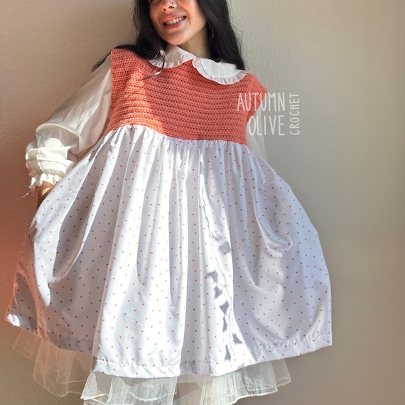 Jurk met kleine hartjes S/M: gehaakte babydolljurk koraalrood met