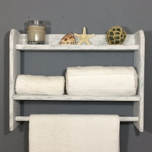 bathroom shelf with towel bar, beach bathroom towel rack, white bathroom shelves for towels, reclaimed wood bathroom storage,