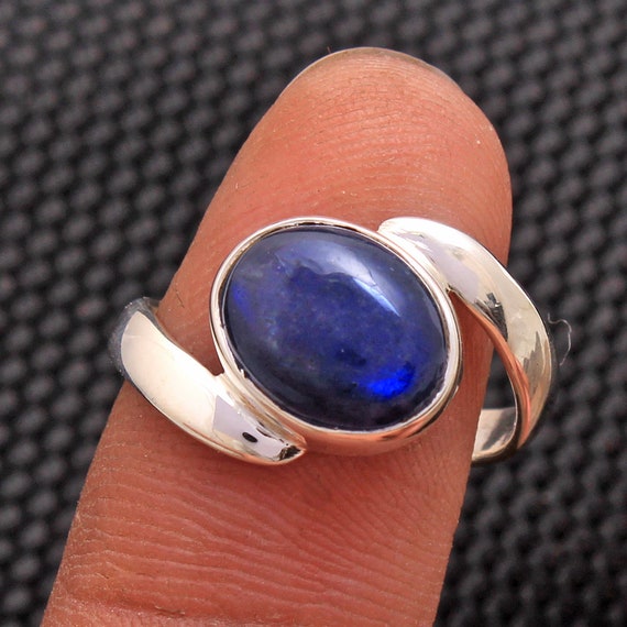 Oval Labradorite Ring: Handmade 925 Sterling Silver, US Size 7.25