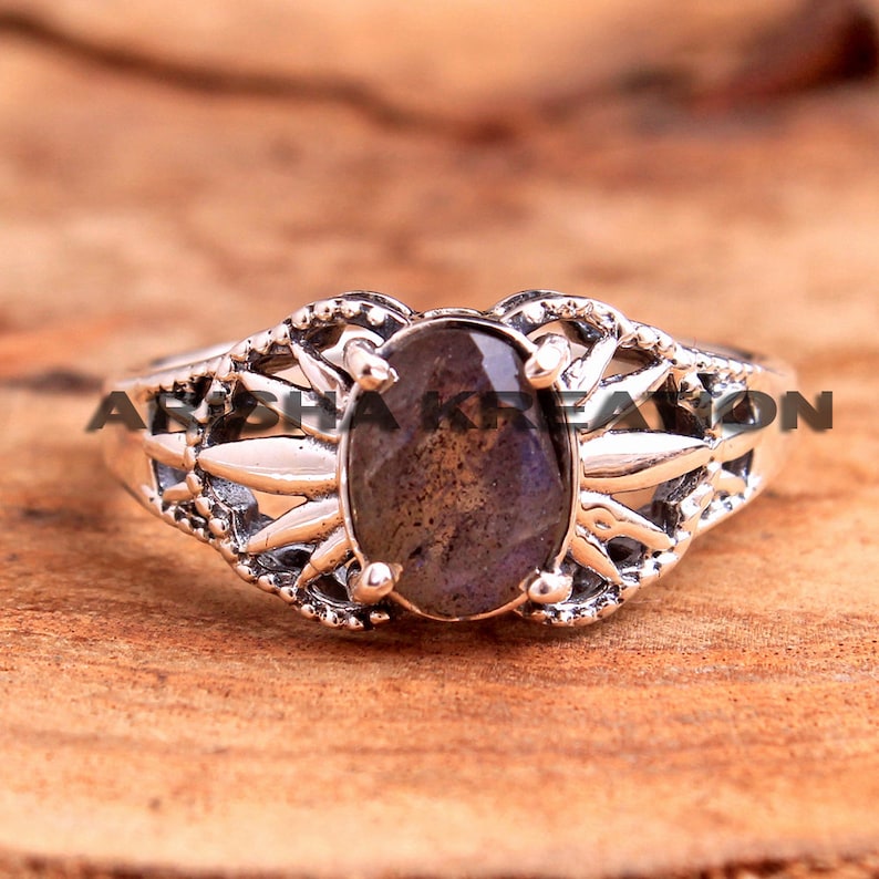 Faceted Labradorite Oval Gemstone Ring For Easter Sale 925 Sterling Silver Handmade Designer Unisex Ring Jewelry US Size 8 ar6758