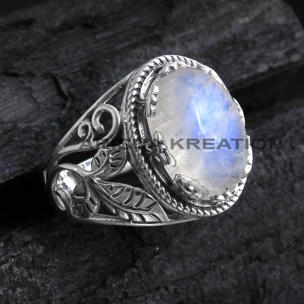 Natural Moonstone Oval Shape Gemstone Ring For Father's Day Sale - 925 Sterling Silver Handmade Designer Ring Jewelry  - ar5867