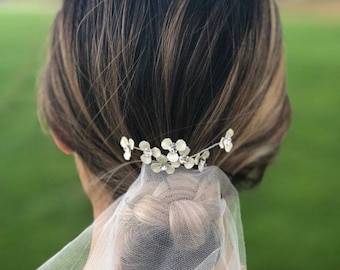 White Plated floral hair pin with crystals