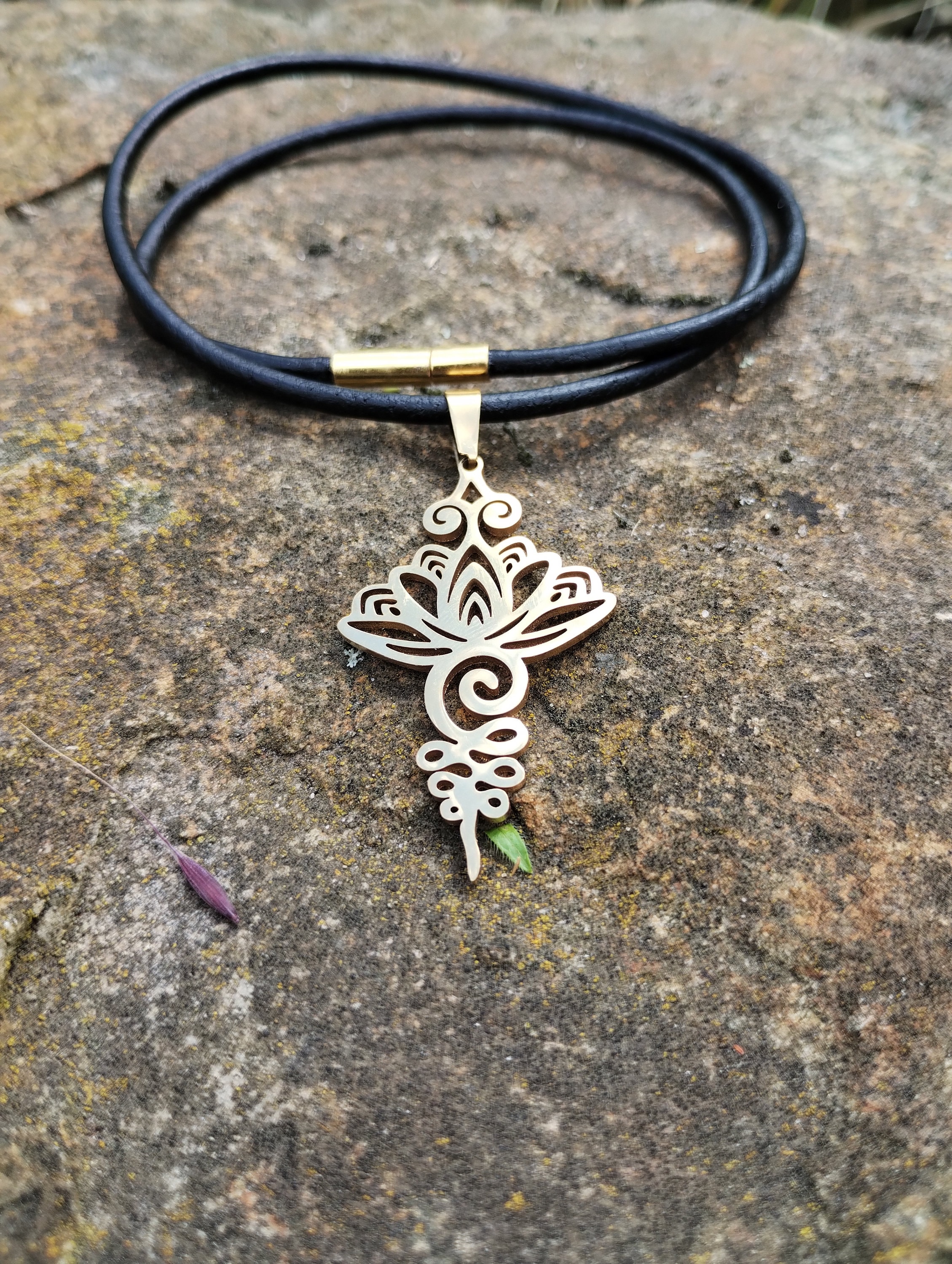 Luna Sundara Palo Santo Necklace Handmade in Peru Highly Aromatic and Spiritually Cleansing