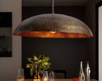 Lampadario in rame martellato fatto a mano, stile rustico da fattoria, lampadario a cupola piatta in bronzo spazzolato