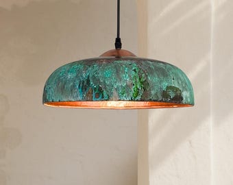 Lámpara colgante de cobre hecha a mano: Lámpara de cúpula de cobre con pátina verde