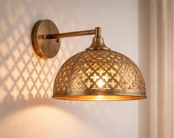 Applique da parete marocchina, applique in ottone, lampada boho fatta a mano, illuminazione a cupola vintage, luce calda d'ambiente