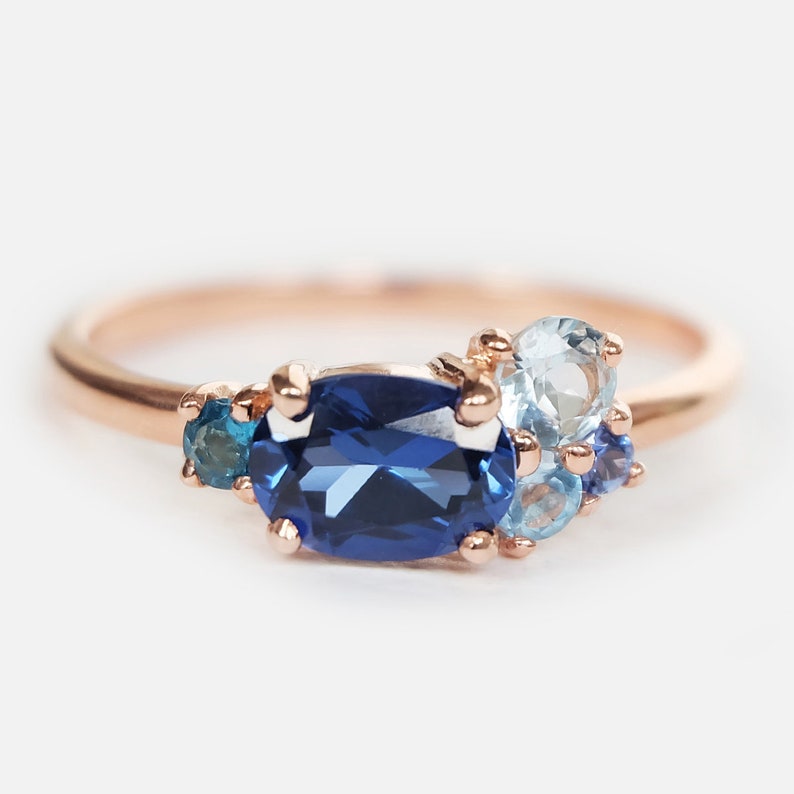 blauwe saffier verlovingsring, saffier cluster ring, 14k gouden trouwring, unieke verloving, blauwe saffier cluster ring, multi stenen ring afbeelding 2