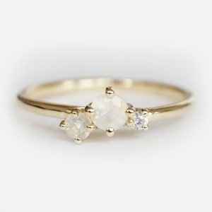 Anillo de oro de 14 quilates con diamante y piedra lunar, piedra lunar, anillo de piedra lunar, anillo de compromiso con piedra lunar, joyería delicada, anillo delicado, anillo de piedra lunar de 14 quilates