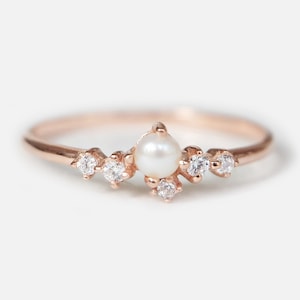14K Gold Pearl Cluster Ring, Dainty June Birthstone Jewelry, Elegant Freshwater Pearl Ring, Unique Cluster Statement Ring, Gift for Her